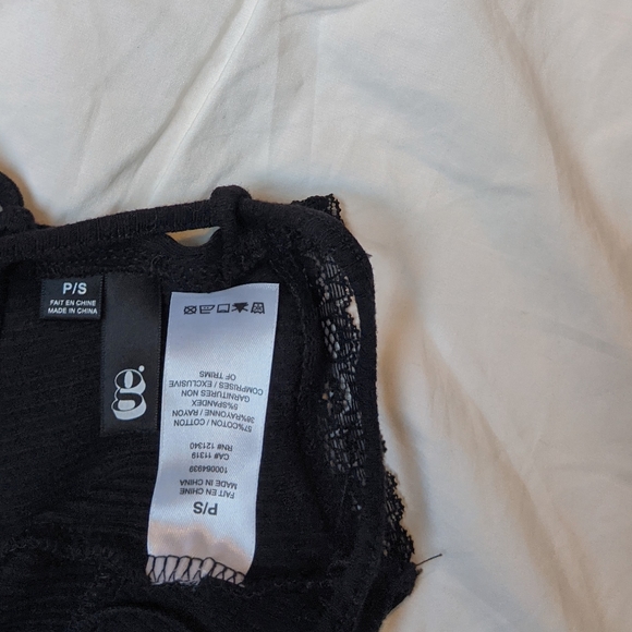 Black ribbed lace up back cami - Picture 3 of 3